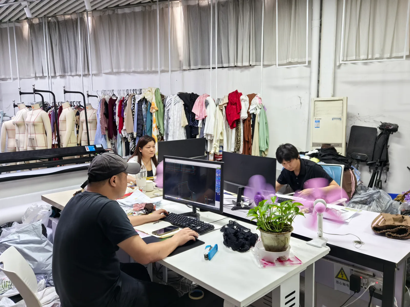 Guangzhou apparel factory pattern making room for OEM clothing development