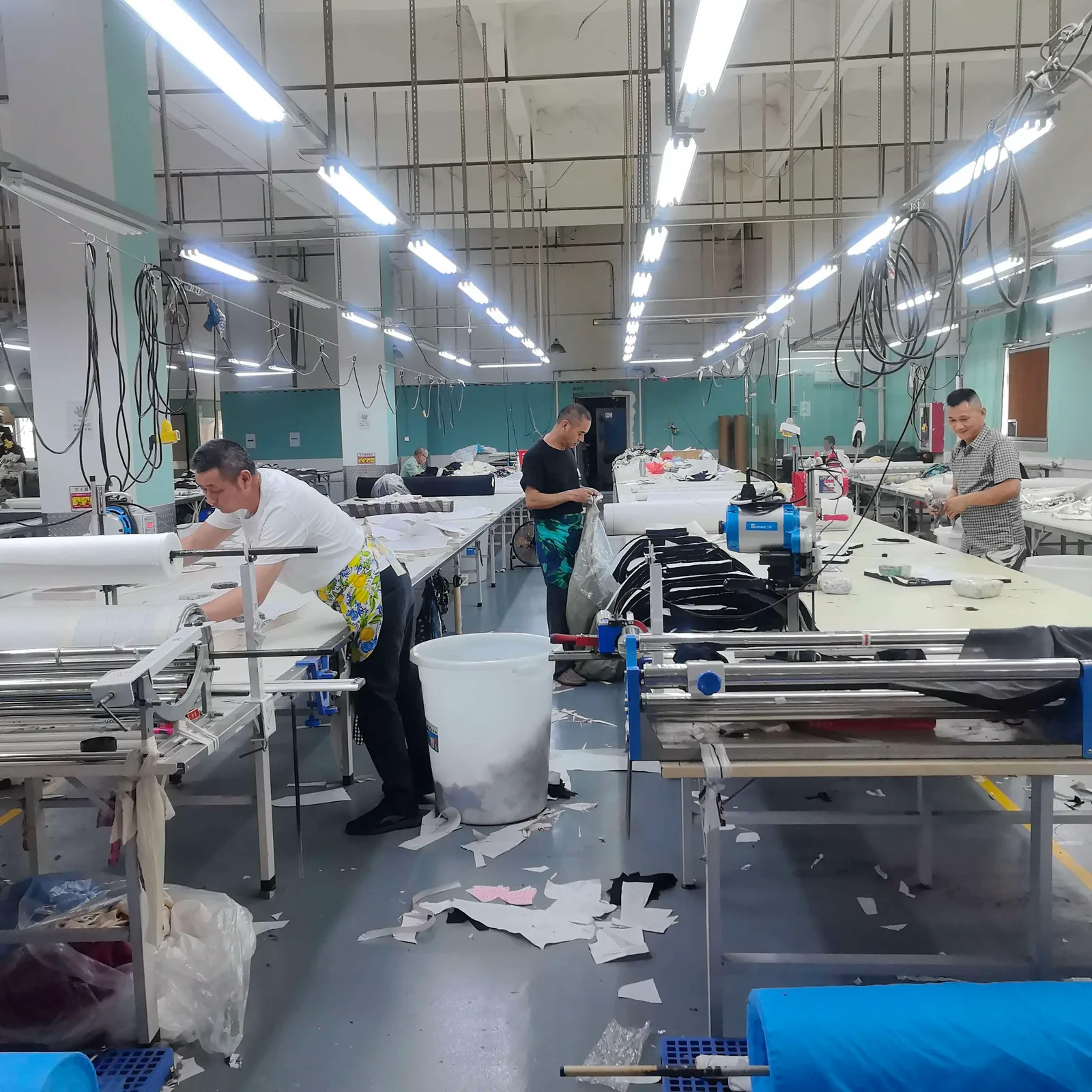 Garment factory cutting table for bulk women's clothing production