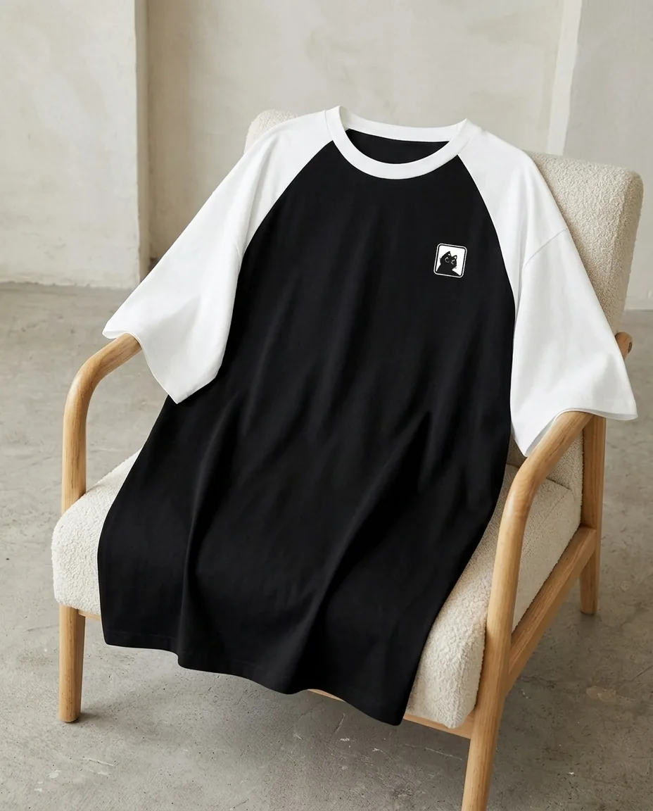 Oversized raglan streetwear T-shirt manufacturing for fashion labels